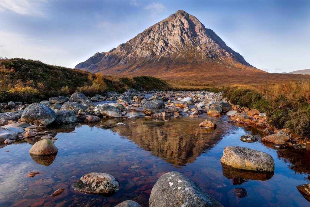 Glencoe Private tour, a private Highlands Tour visiting Loch Lomond, Glencoe and Highland Cows - Best of the Highlands Tour